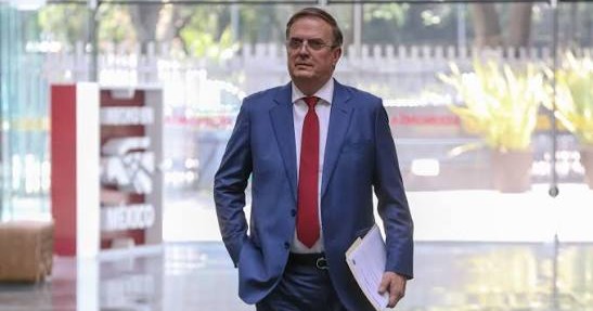 Ebrard descarta buscar la presidencia en 2030: “Quítame de la lista”