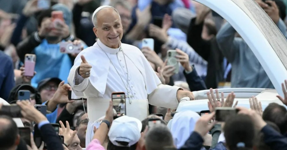 Papa León XIV encabeza su primera audiencia general tras cirugía de pulmón