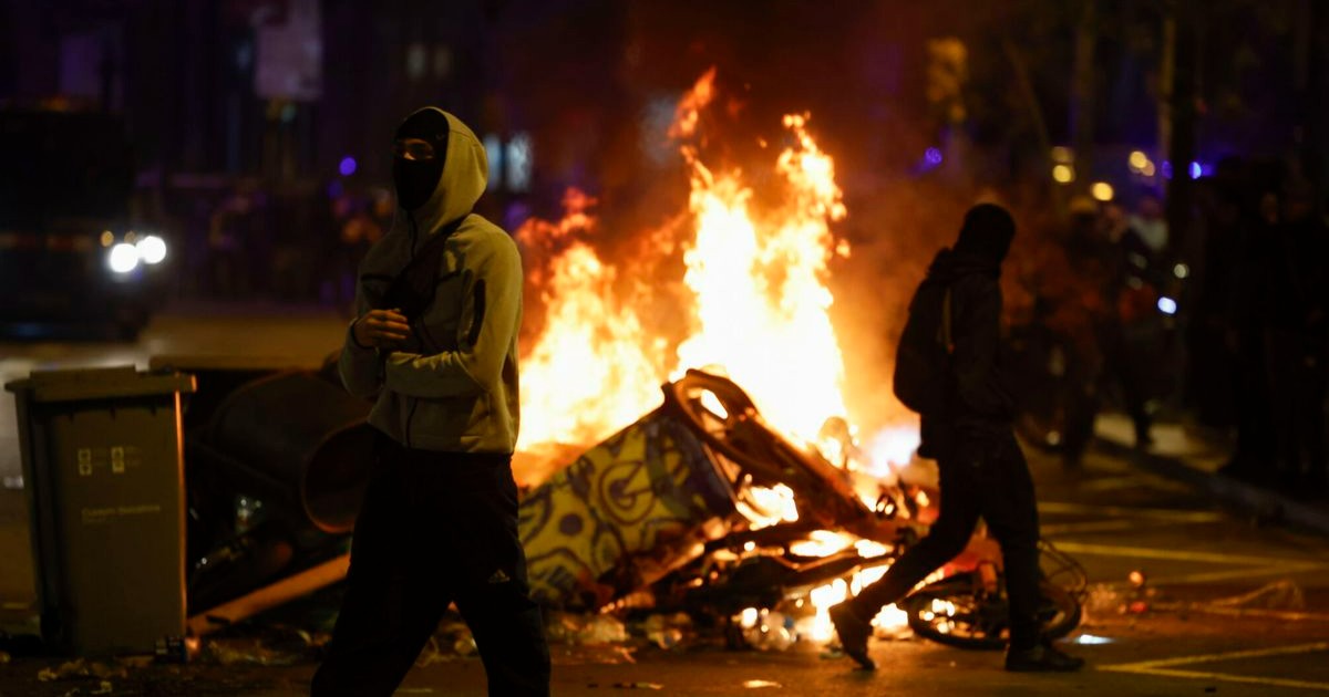 Jornada de protesta y saqueos termina con 128 detenidos en España
