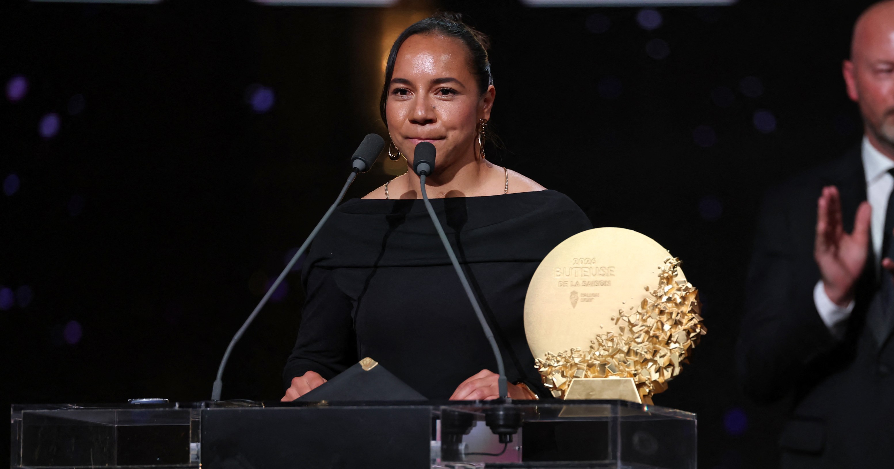 ¡Histórica! Charlyn Corral gana el Balón de Oro a Mejor Goleadora del Año