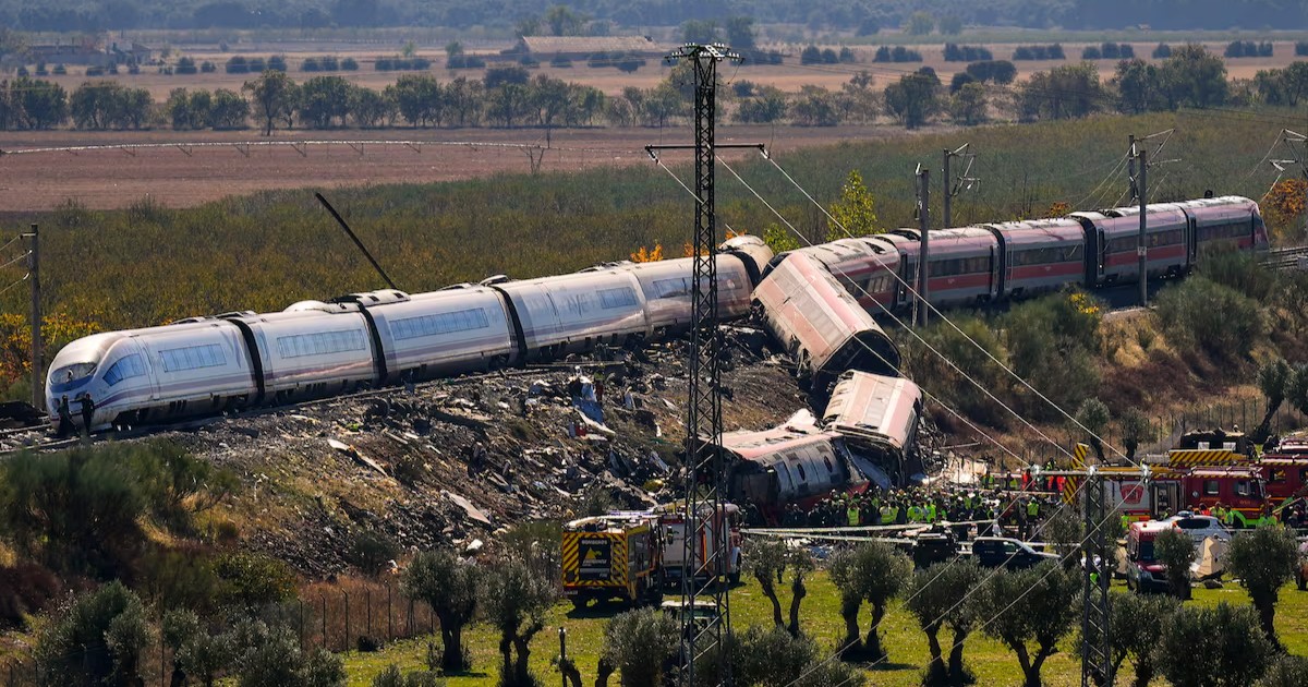 Choque de trenes en España deja 68 muertos