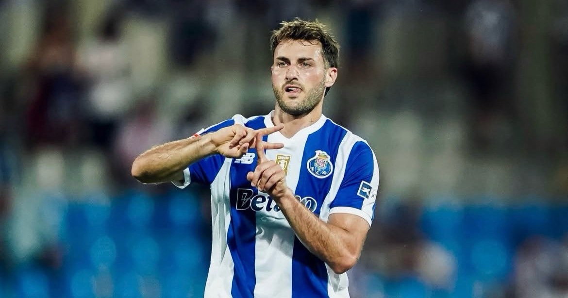 Santiago Gimenez se reencuentra con el gol y le da la victoria al Porto