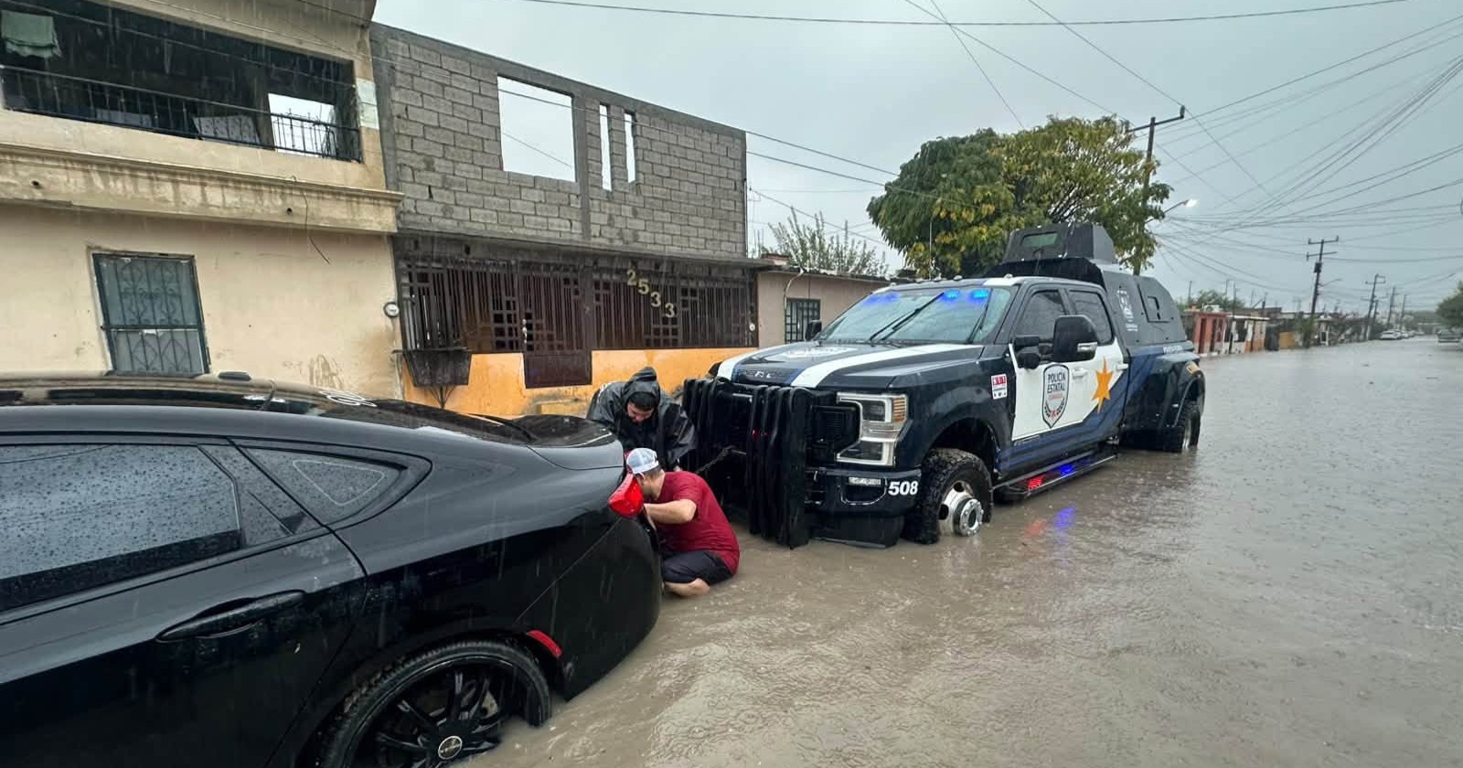 Atienden elementos de seguridad emergencias ante jornada de lluvias en Acuña