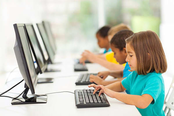 Best AI & Computer Courses for Kids in Rawalpindi (2026) | Extreme Freelancing