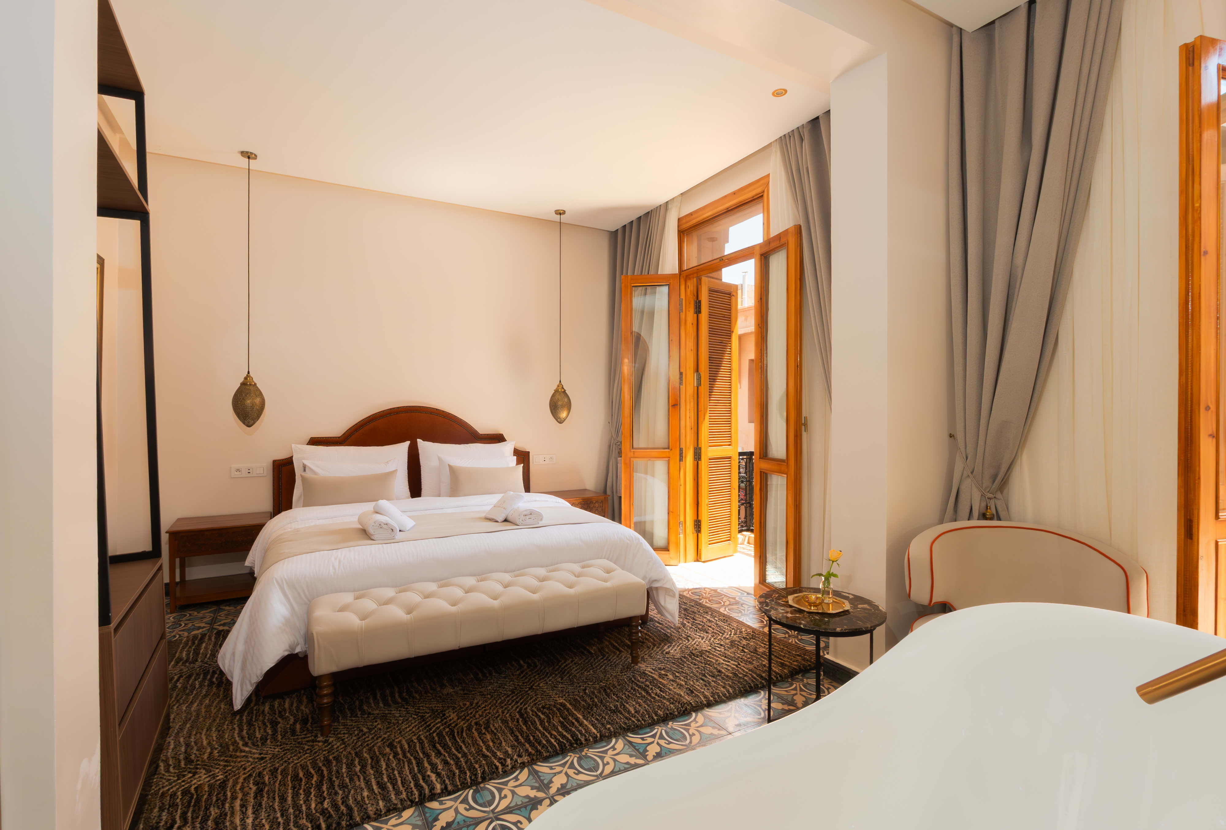 Ziri - Royal Suite at Maison Ziri, Marrakech Medina - super king bed, private balcony and freestanding bath