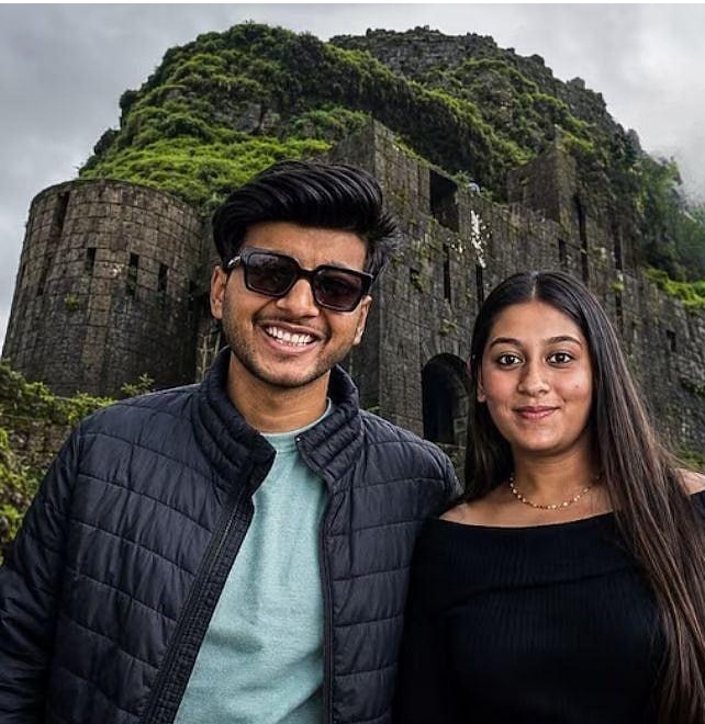 लोहागढ़ किला हत्याकांड: सिया गोयल को क्राइम सीन रीक्रिएशन के लिए किले ले गई पुलिस - Media 1