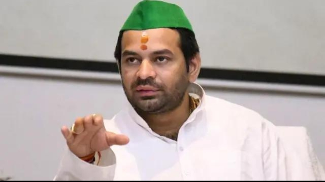 बिहार बंद के बाद तेज प्रताप यादव गिरफ्तार, बेऊर जेल भेजे गए - Media 1