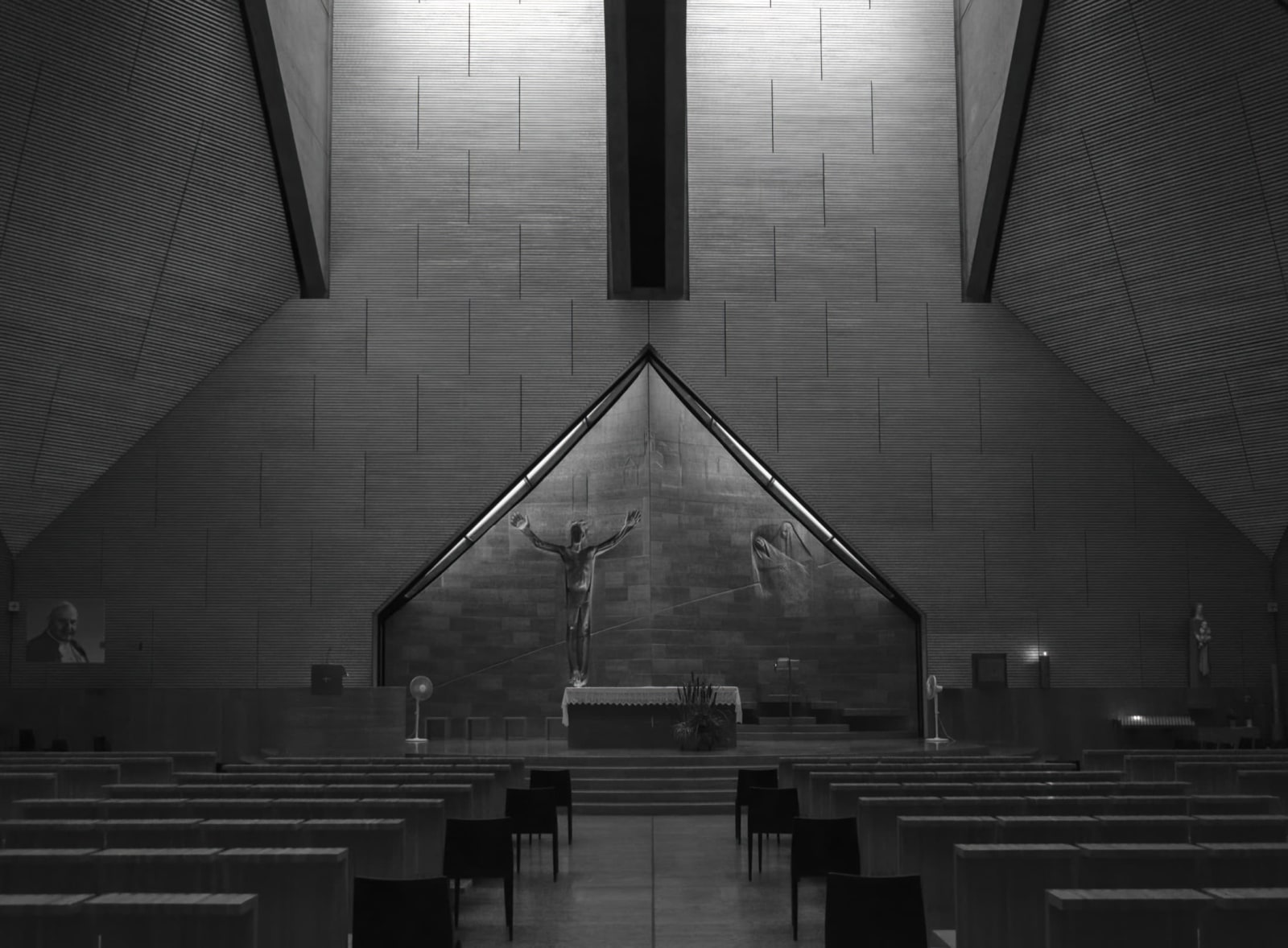 Chiesa e Centro Pastorale Papa Giovanni XIII - Image 5