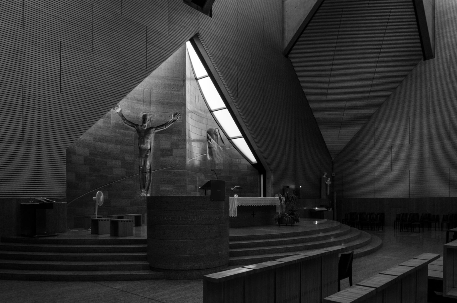 Chiesa e Centro Pastorale Papa Giovanni XIII - Image 8