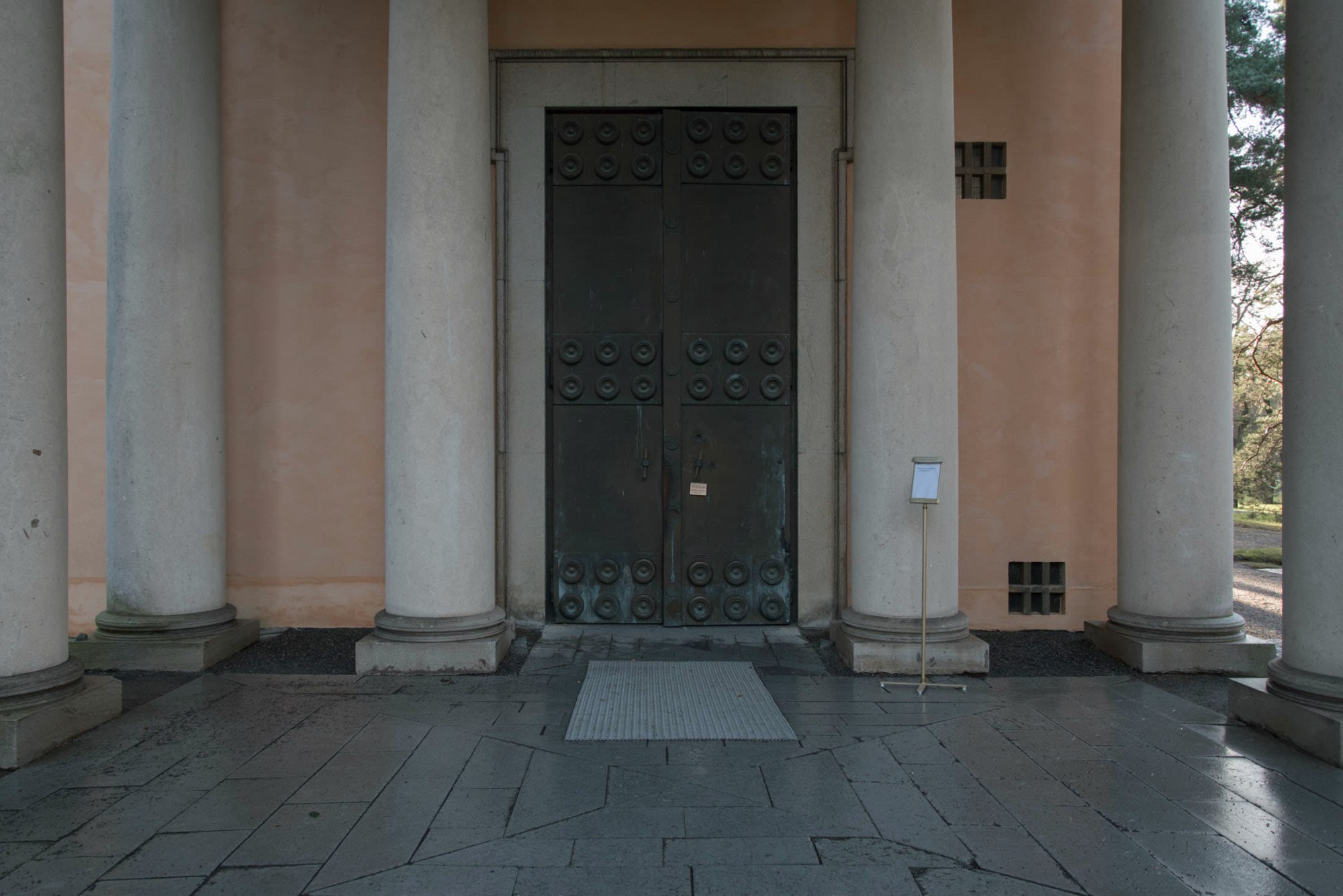 Chapel of Resurrection - Image 2