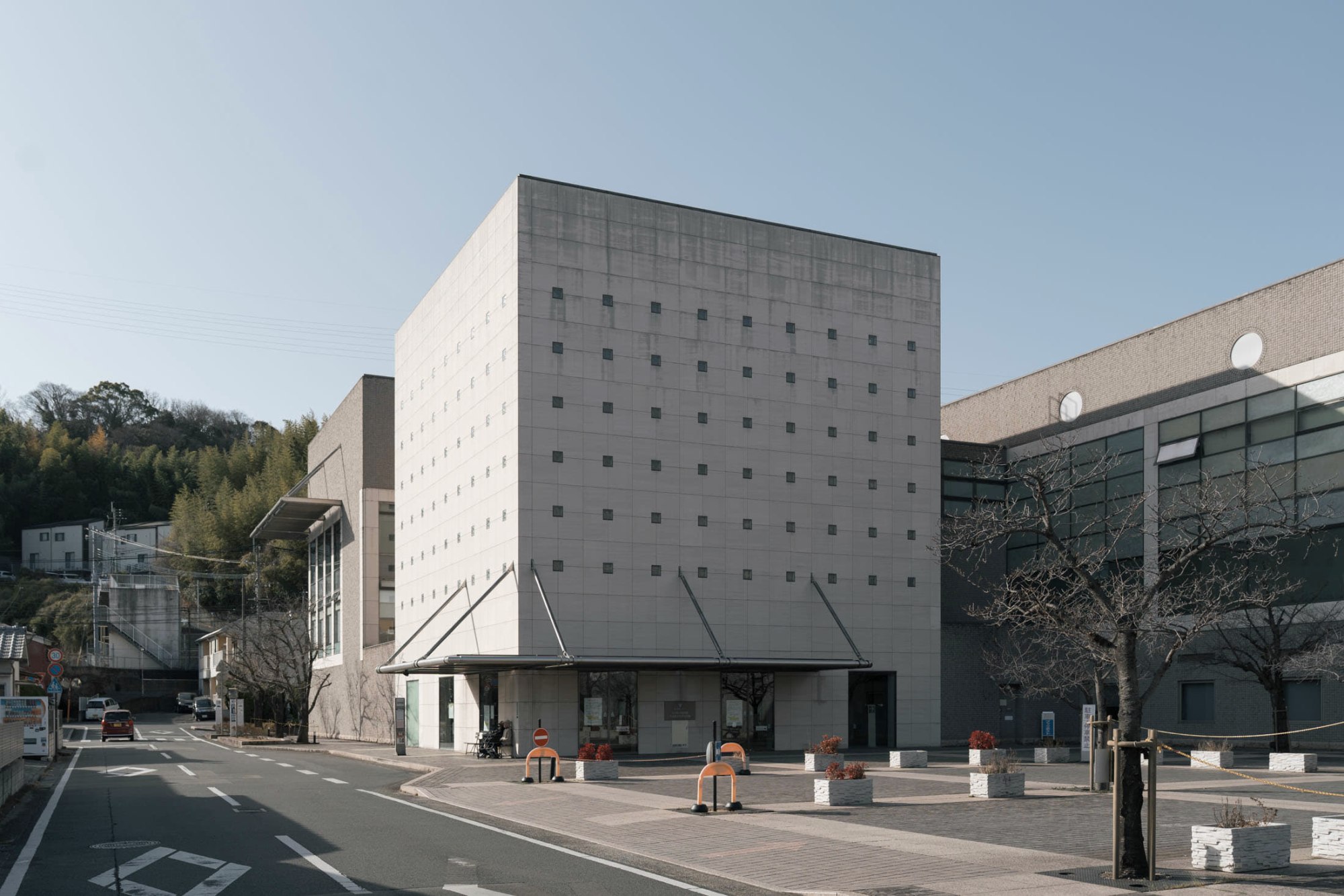 Oita Prefectural Library - Image 1