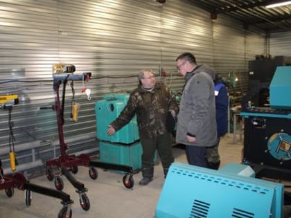 ПРОИЗВОДЯТ СПЕЦТЕХНИКУ