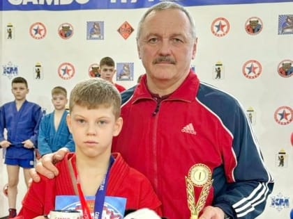 Максим Тарасов выиграл межрегиональный турнир по самбо