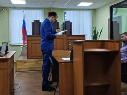 Начался суд над бывшим полицейским Артёмом Авдеевым