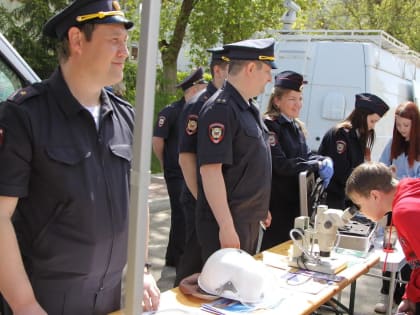 Улица Фрунзе в Кинешме стала площадкой Дня открытых дверей полиции