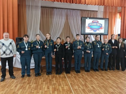 В школе №18 чествовали призеров Всероссийских соревнований Школьной гребной лиги