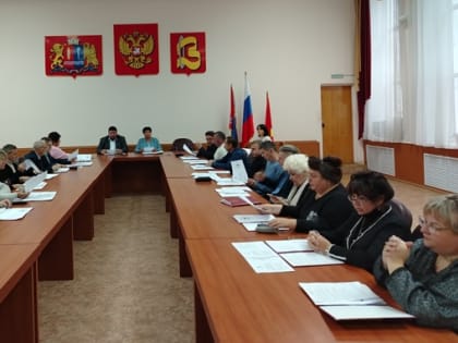 Депутаты Вичуги обсудили важные вопросы на пленарном заседании