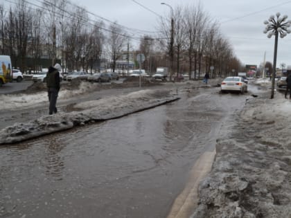 МКУ «Дорожное городское хозяйство» продолжает работы по  устранению последствий подтопления талыми водами