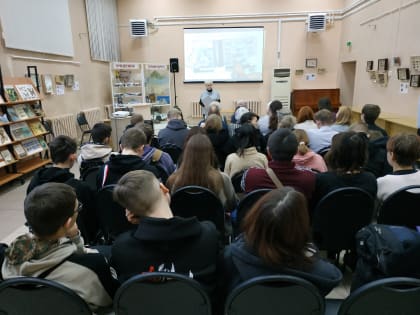 Из света в тень, перелетая…