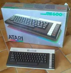 Atari 600XL Computer Gaming System Atari 400