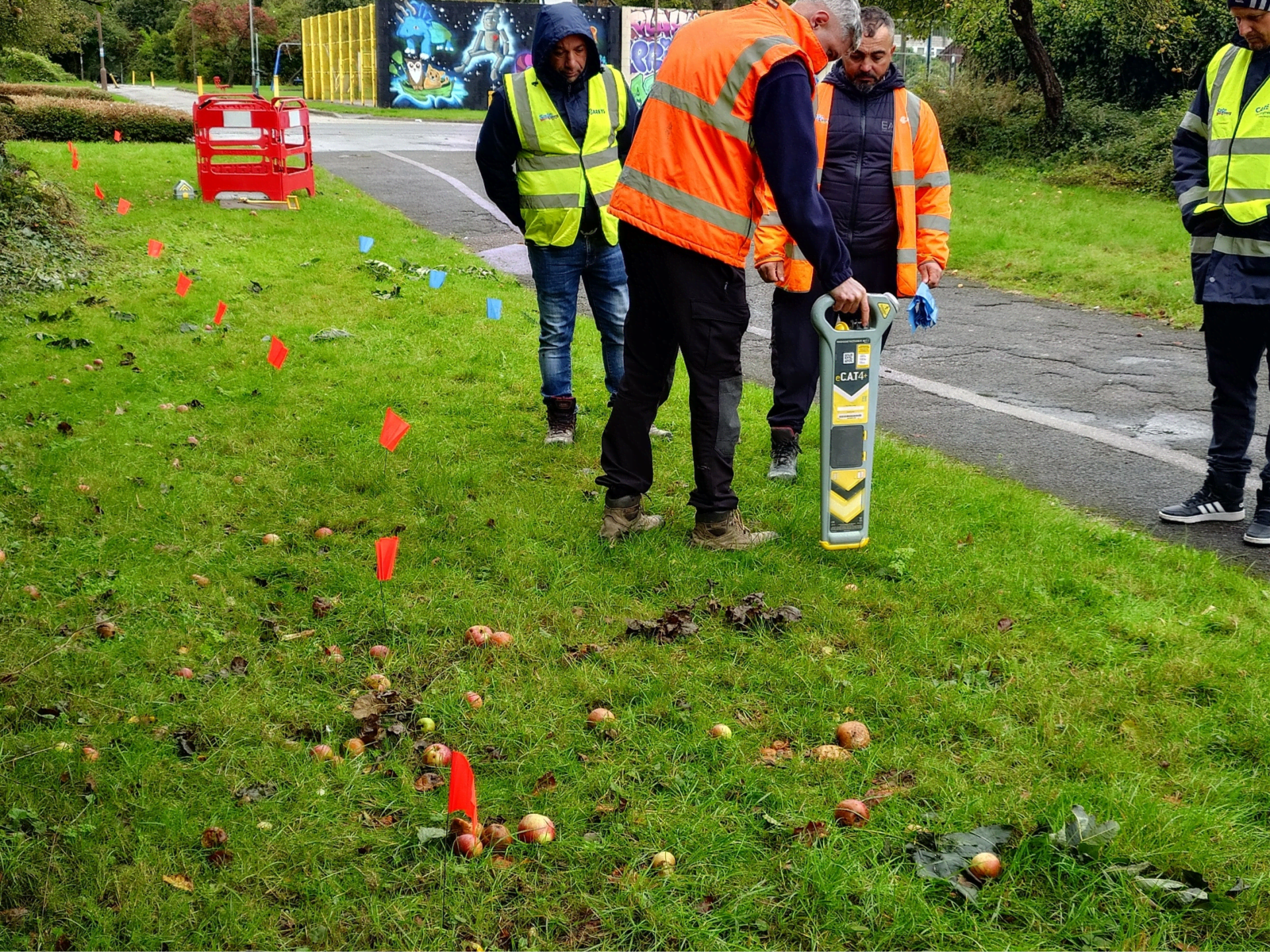 Hand dig assessment near buried services