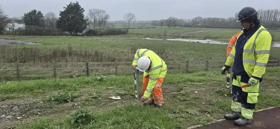 Cable avoidance training on a live utility site