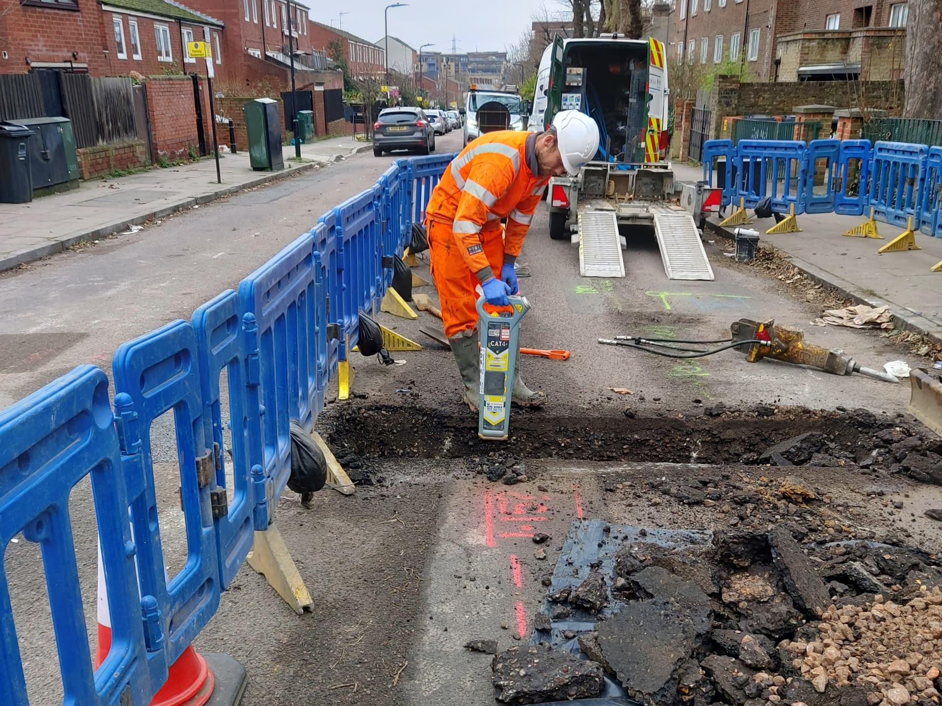 On-site utility avoidance and safe dig combined assessment