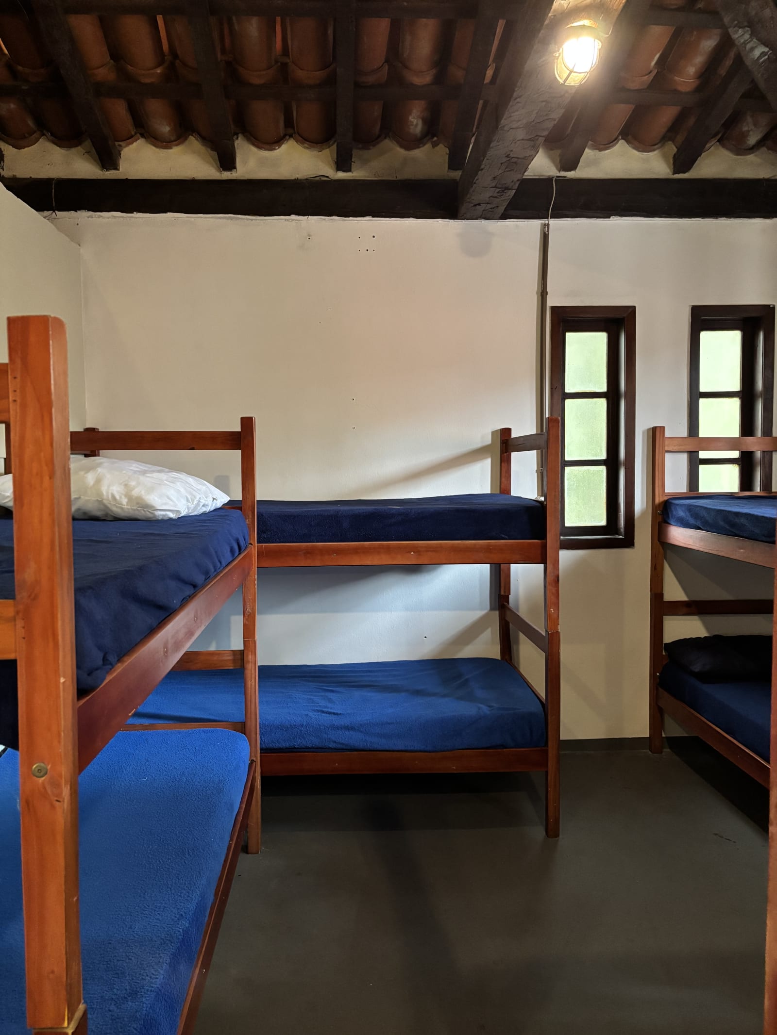 Habitación 8 — 9