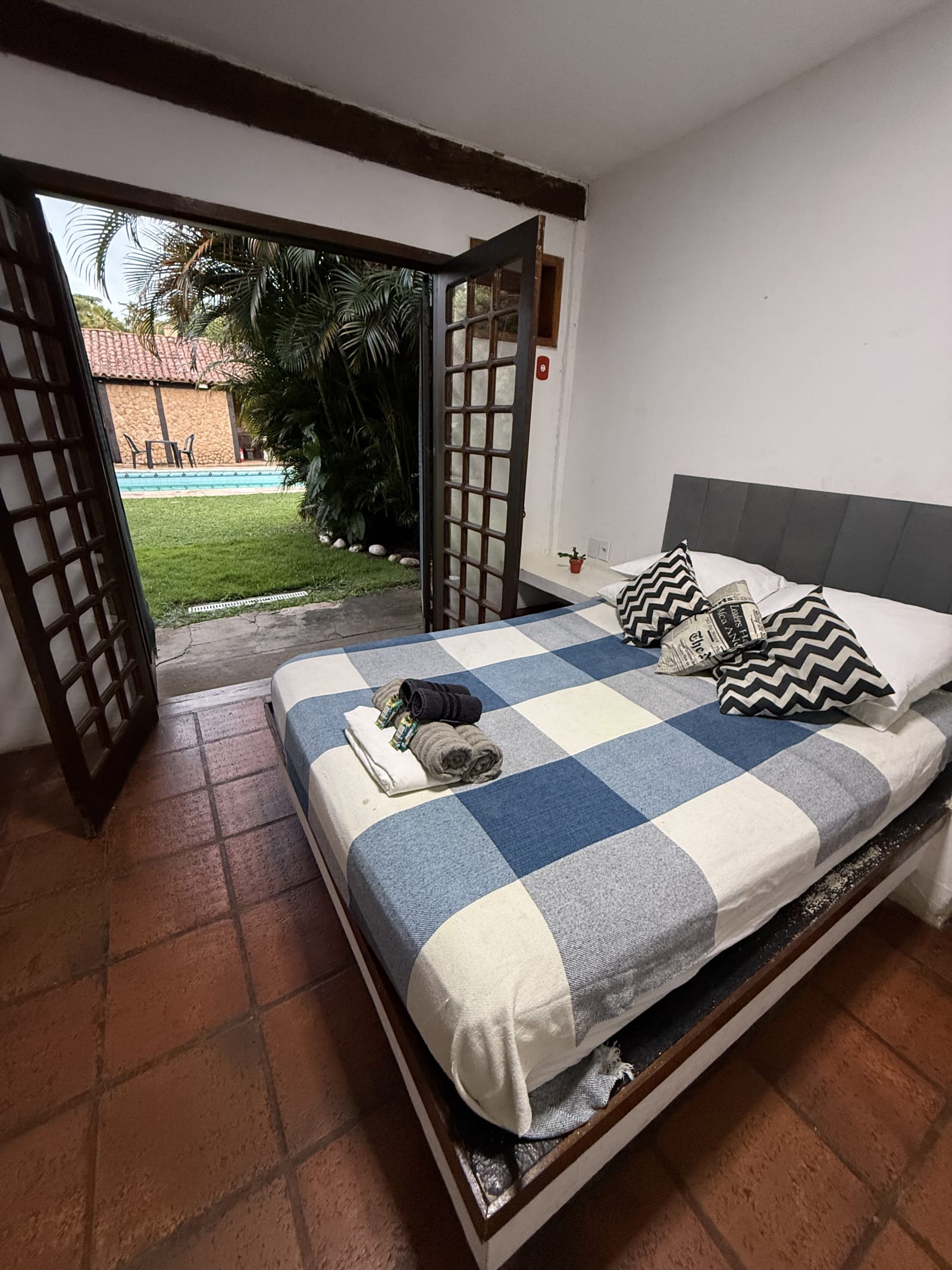 Habitación 1 — 2