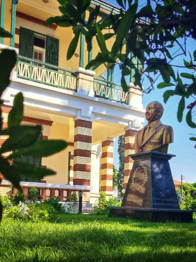 Othman Ahmed Othman Bronze Bust, Villa Garden, Ismailia