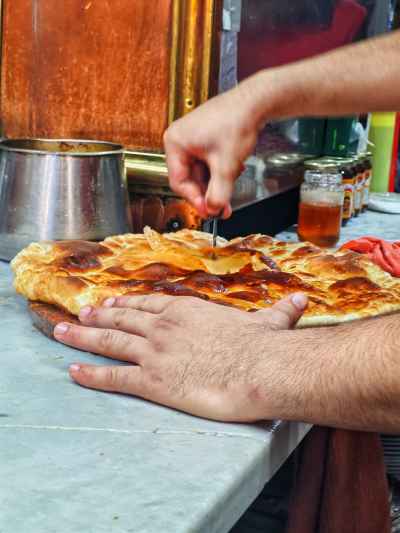 Feteer Meshaltet Cutting, Al-Hussein Cairo