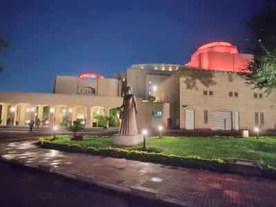 Umm Kulthum Statue at Night, Cairo Opera House