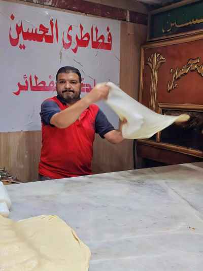 Feteer Dough Tossing, Al-Hussein Fatayer Cairo