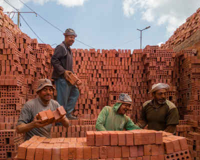 Brick Factory Workers, Al-Qanater Al-Khayreya, Cairo