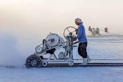 Quarry Worker Operating Stone Cutting Machine, Minya