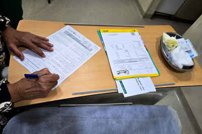 Patient Signing Cholecystectomy Consent Form, Cairo Hospital