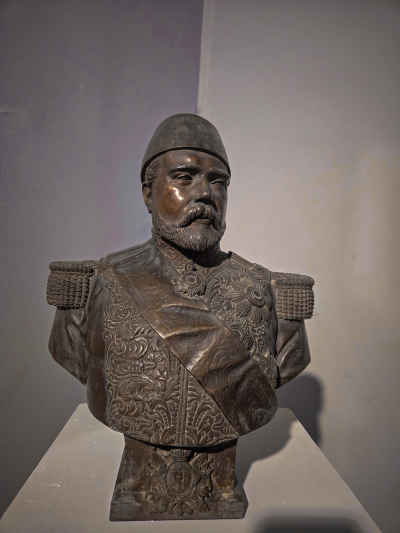 Bronze Bust Sculpture, Aisha Fahmy Palace Gallery Cairo