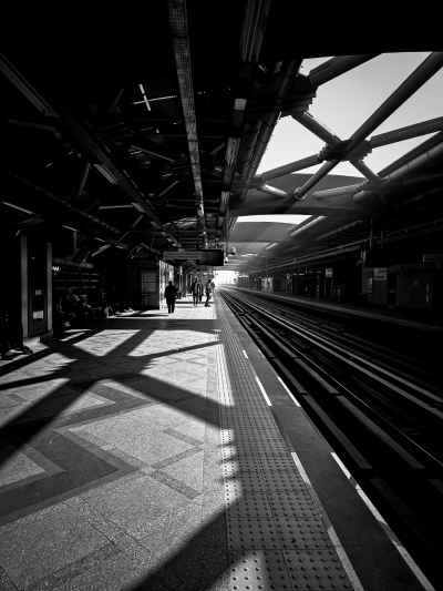 El Kawmeya Station Platform, Cairo Metro Line 3
