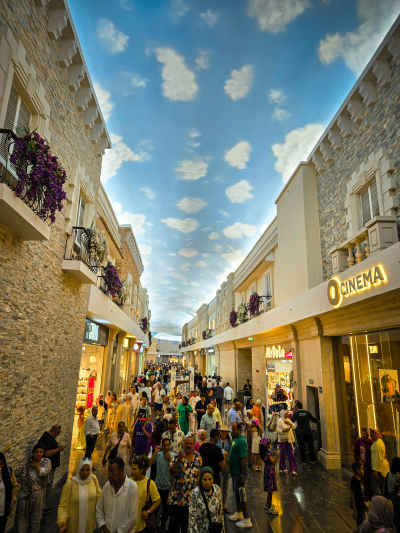 O Mall Al Alamein Indoor Promenade, Crowds Shopping
