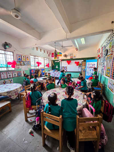 KG1 Students First Day at Cairo School