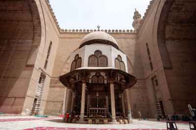 An interior view of the Sultan Hassan Mosque 1