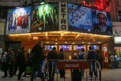 Christmas Crowd on Talaat Harb Street Infront of Cinema Metro – Cairo 2017