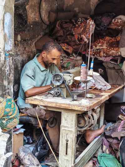 Traditional Egyptian Upholstery Tailor – Terzi Tengeed in Historic Cairo