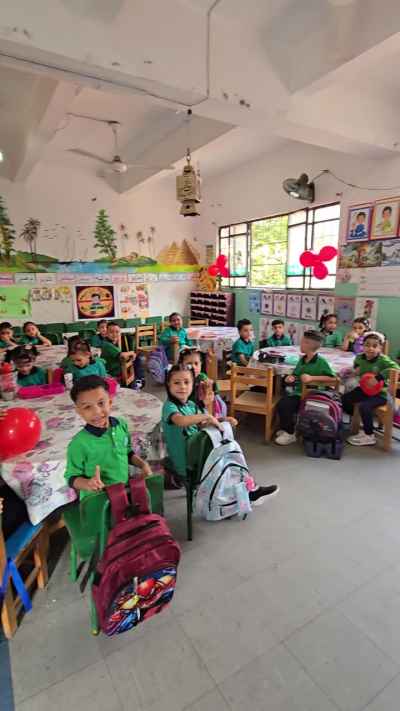 KG1 Classroom Students, Cairo School