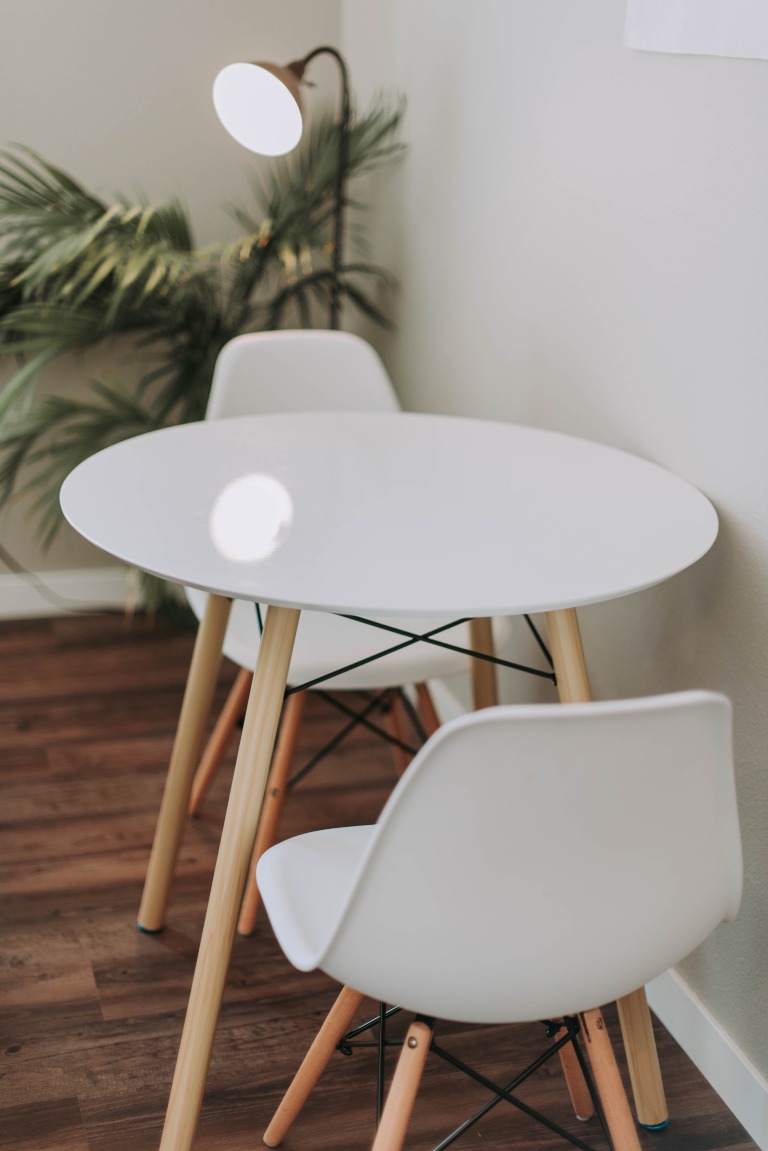 Round Table