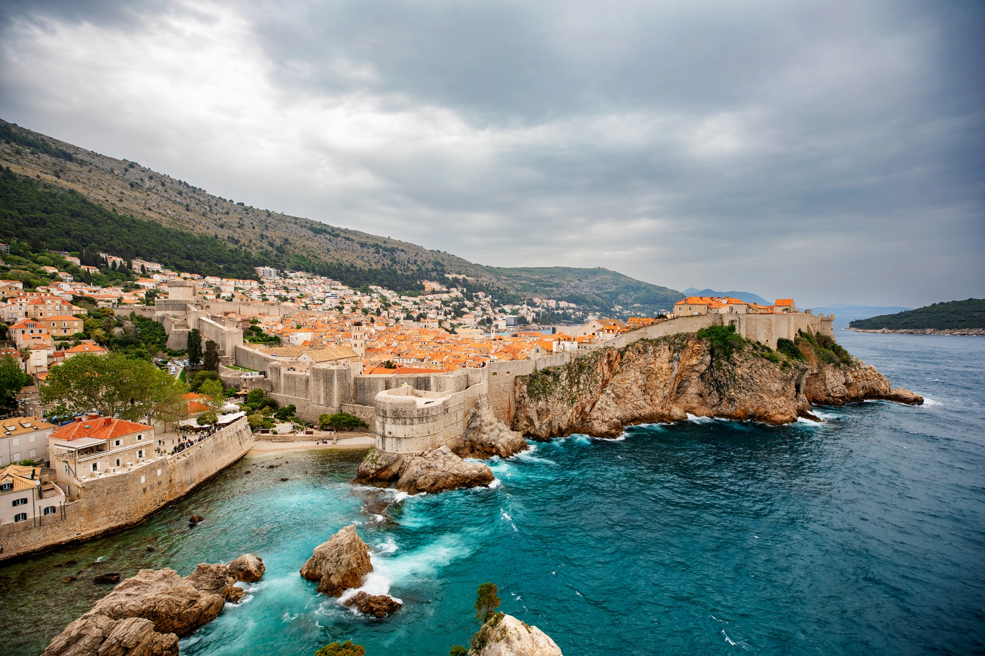 Majestic View of Dubrovnik's Historic Fortifications