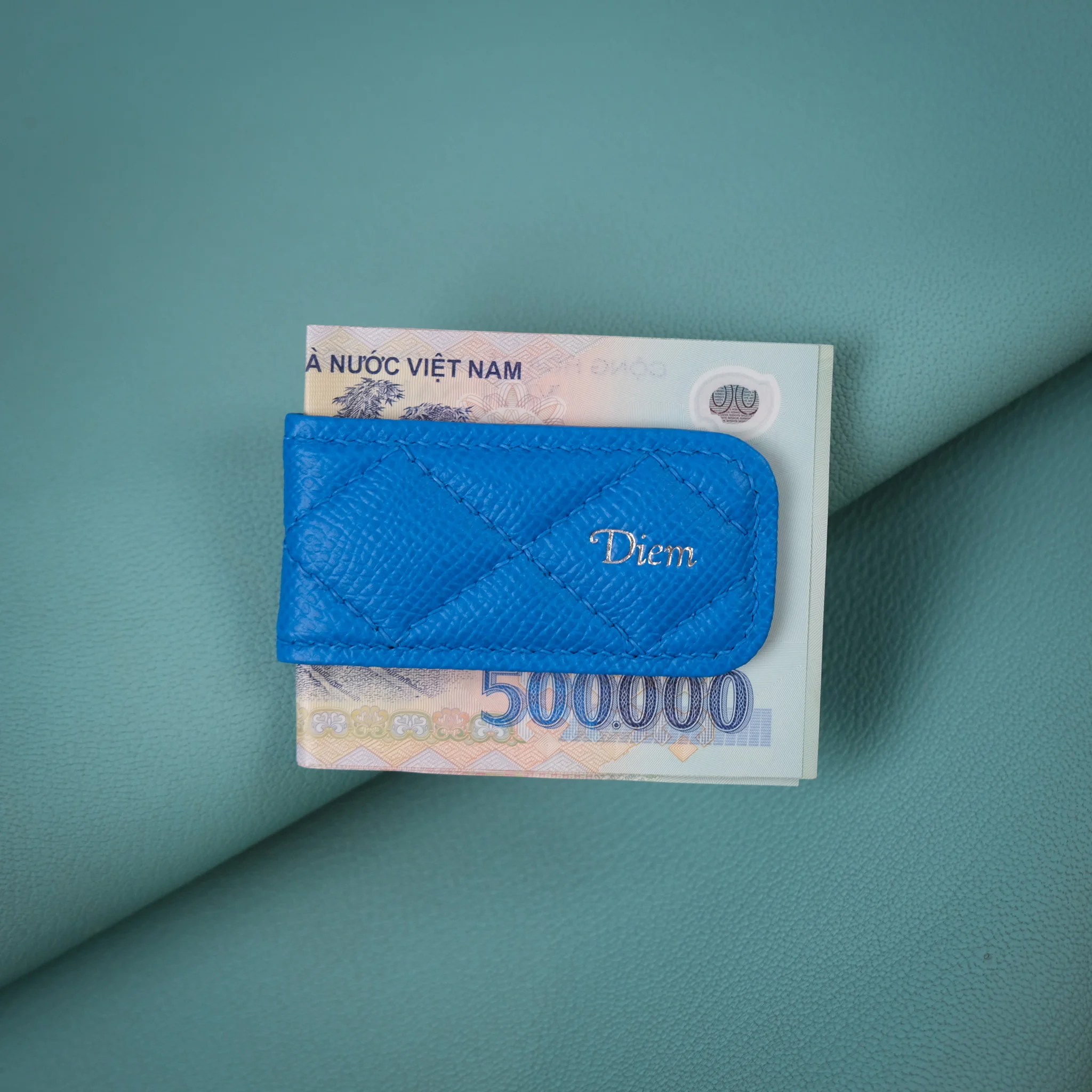 Ảnh Studio Money clip xanh - Koi Leather