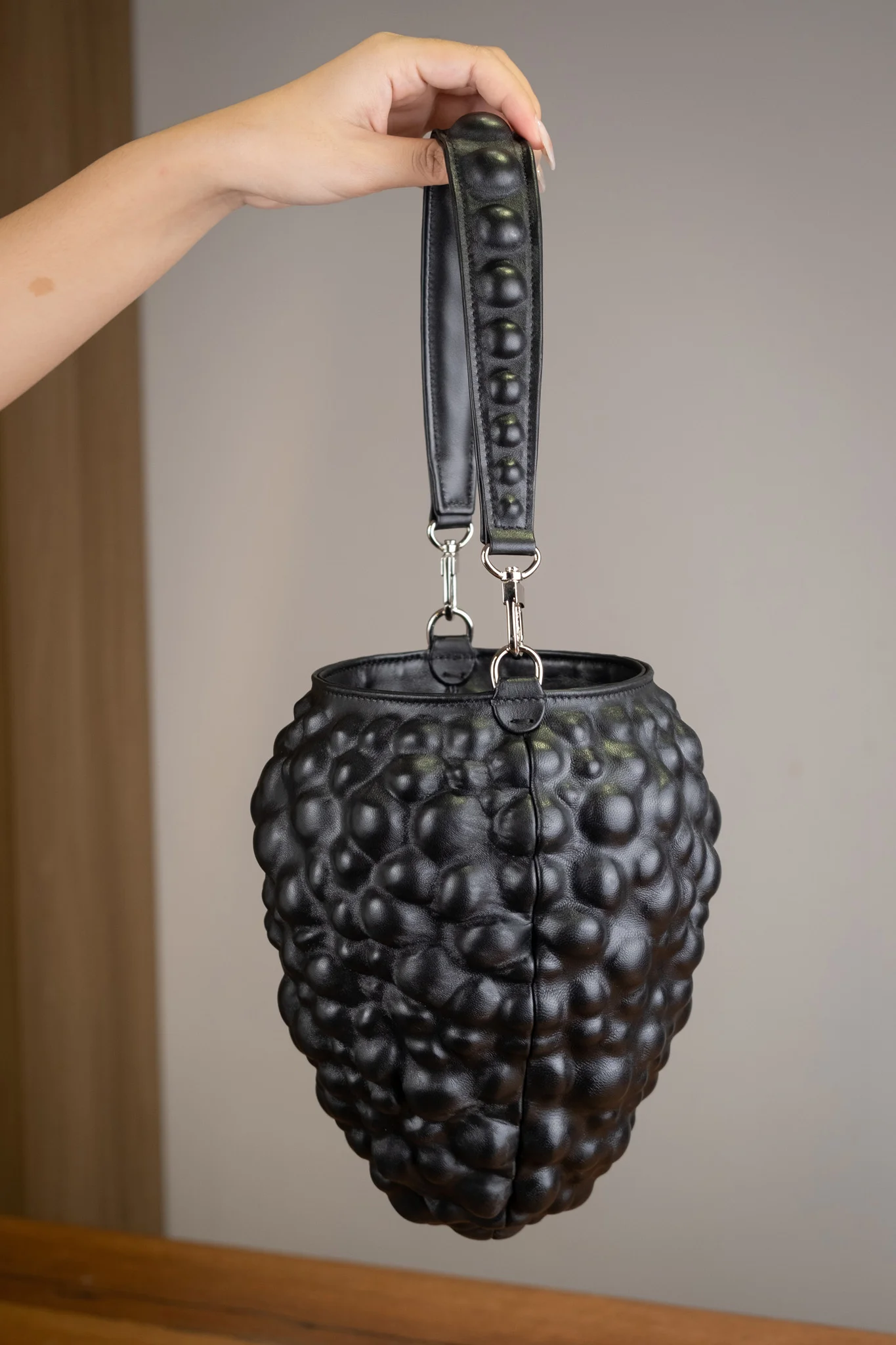 Ảnh Studio Túi Blackberry - Koi Leather