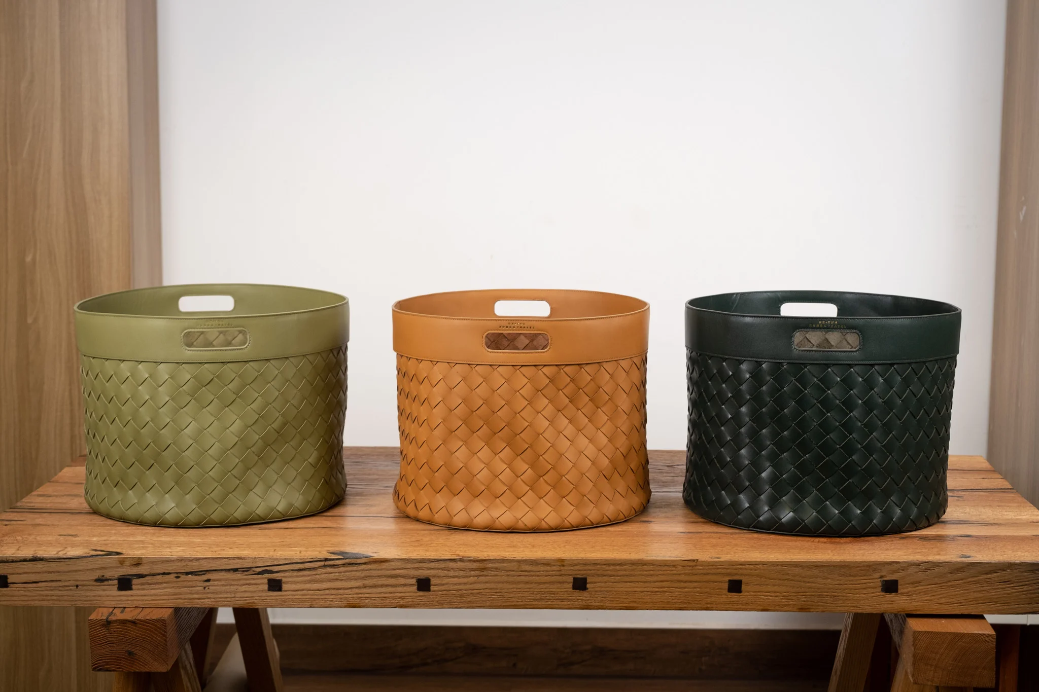 Ảnh Studio sọt đan - Koi Leather