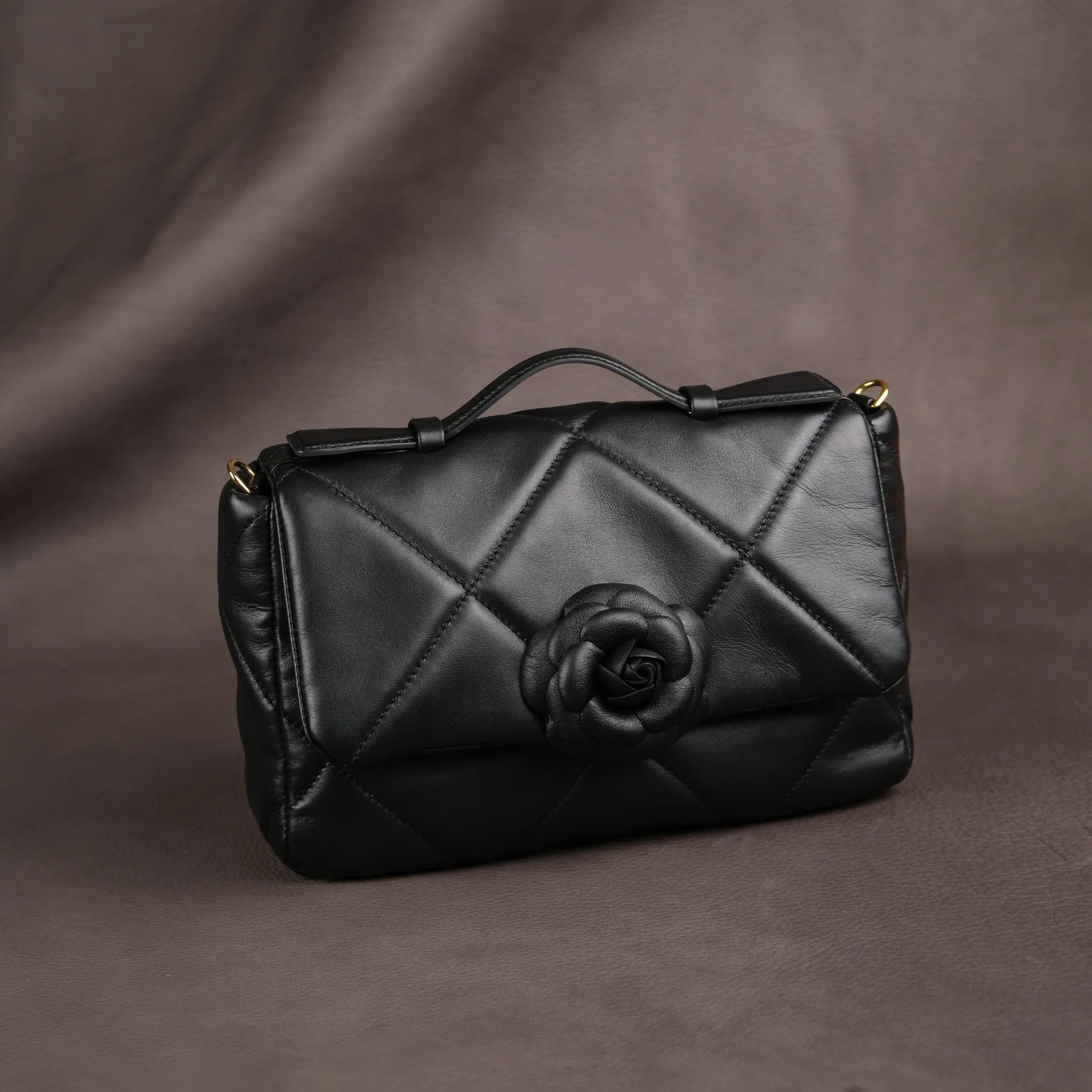 Ảnh Studio Ví Chanel - Koi Leather